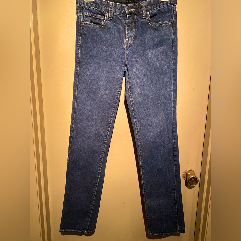 Calvin Klein straight leg jeans. 27/4